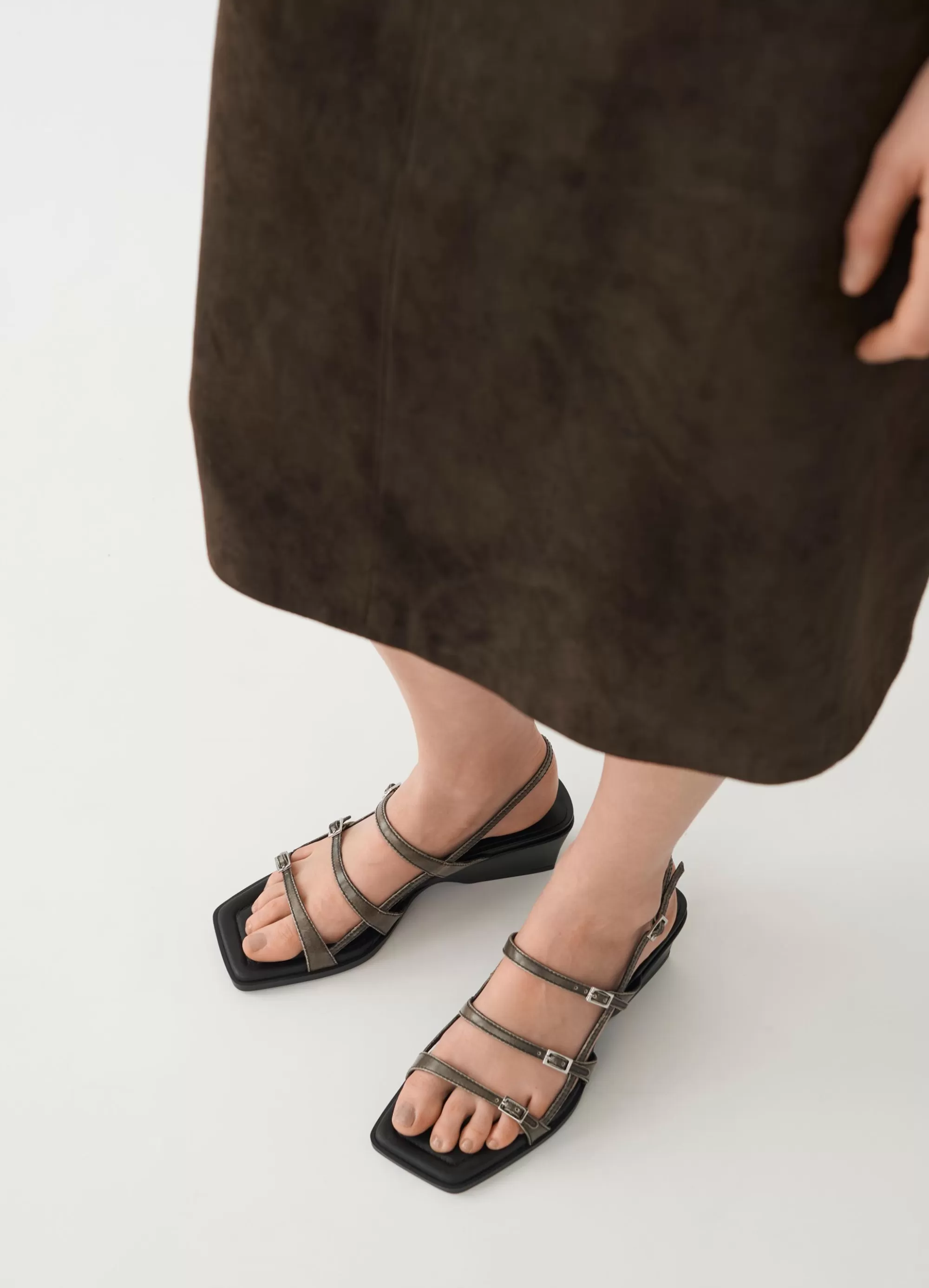 Vagabond Sandals | BESSIE SANDALS LightBrownbrush-offleather