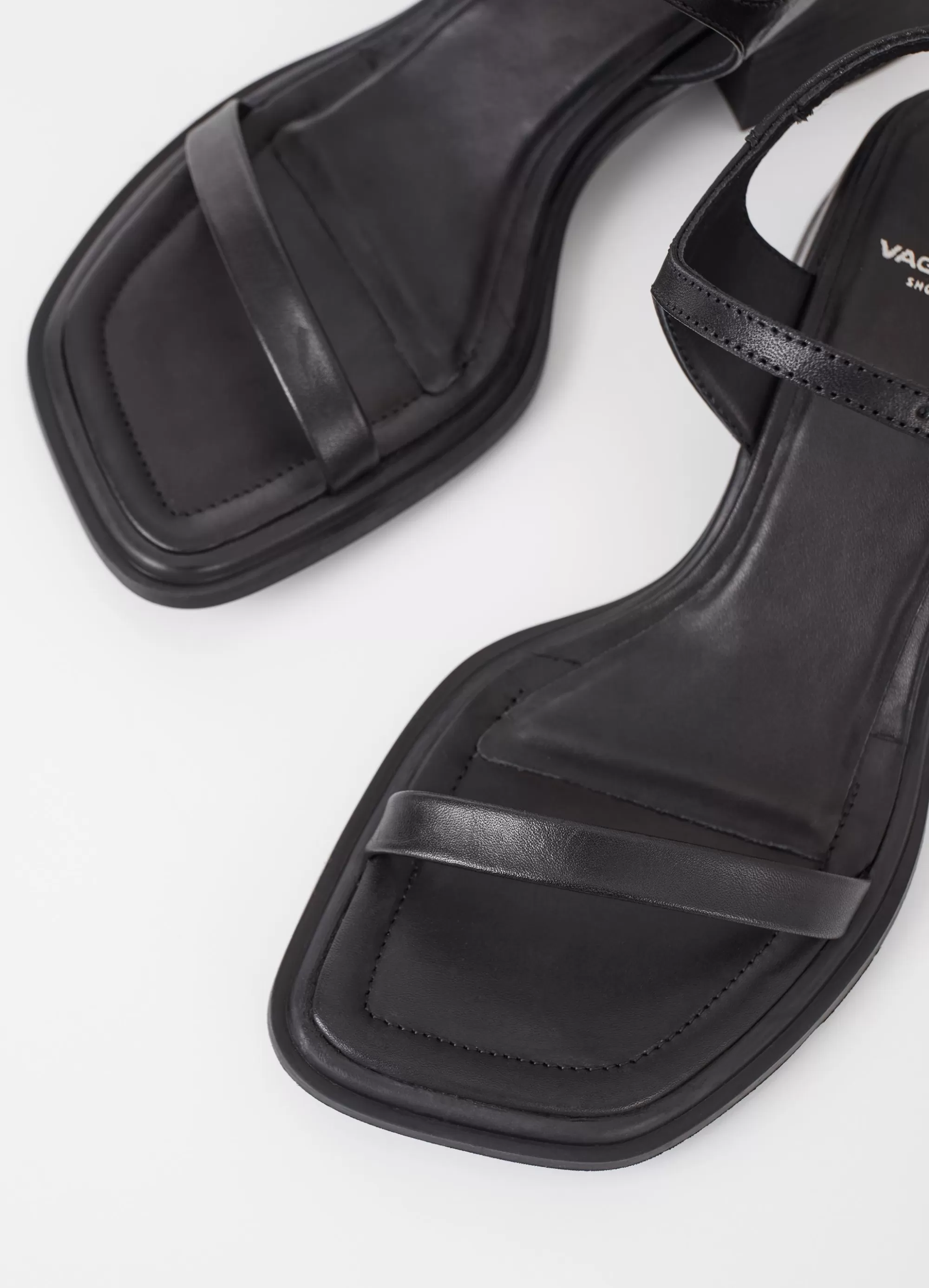 Vagabond Sandals | INES SANDALS Blackleather