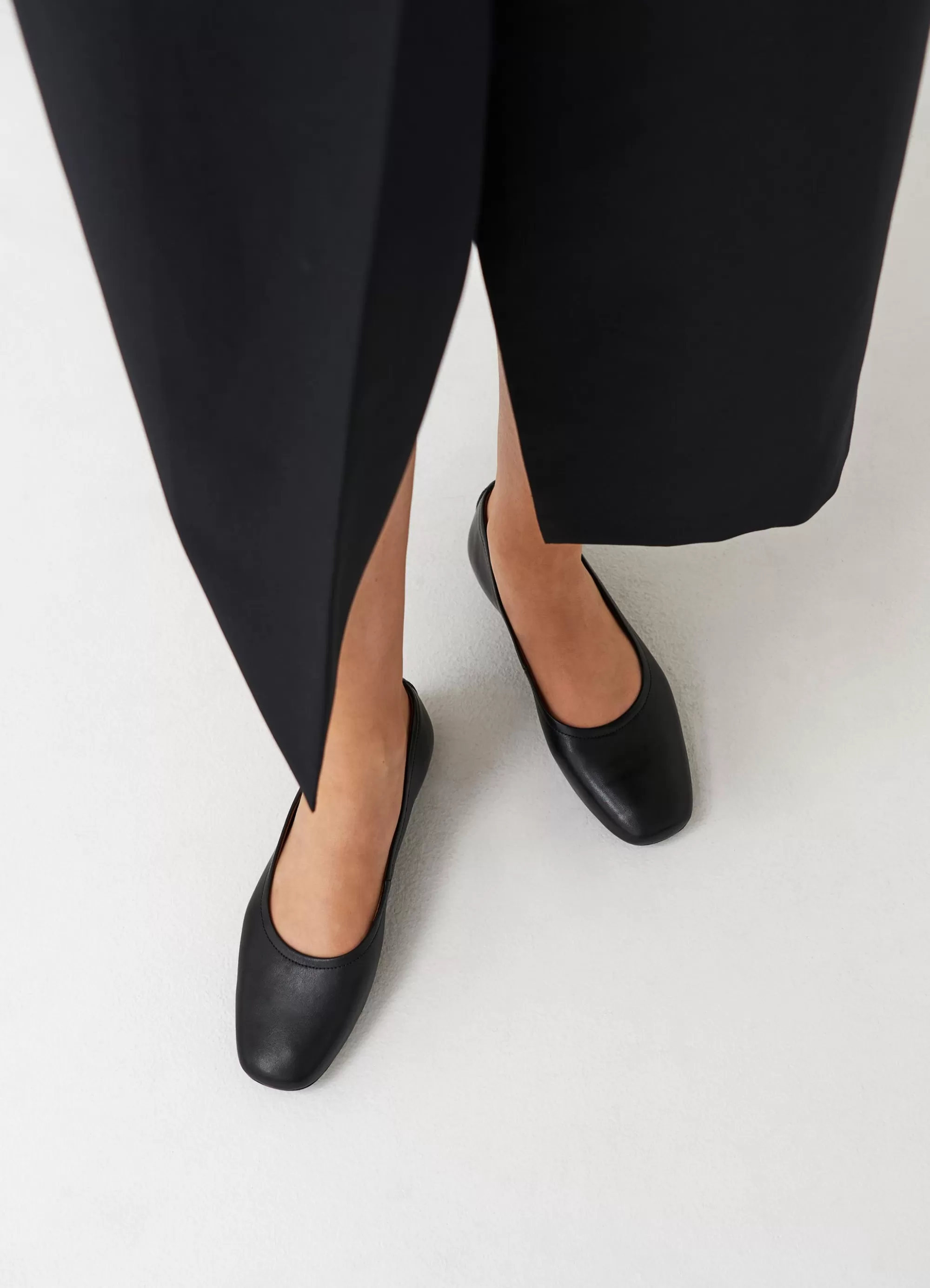 Vagabond Ballet Flats | JOLIN SHOES Blackleather