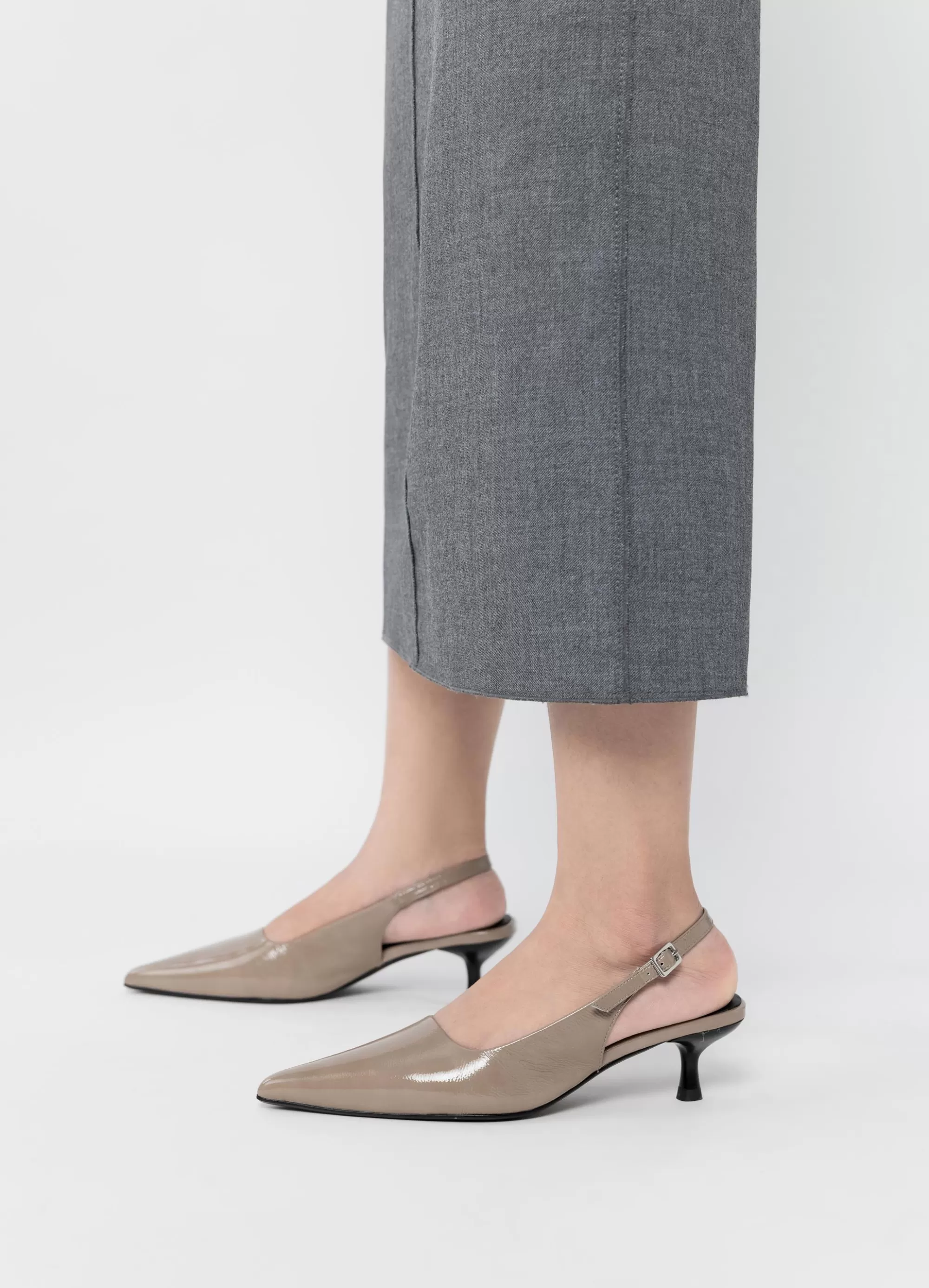 Vagabond Slingbacks | Pumps | LYKKE PUMPS LightBrownpatentleather