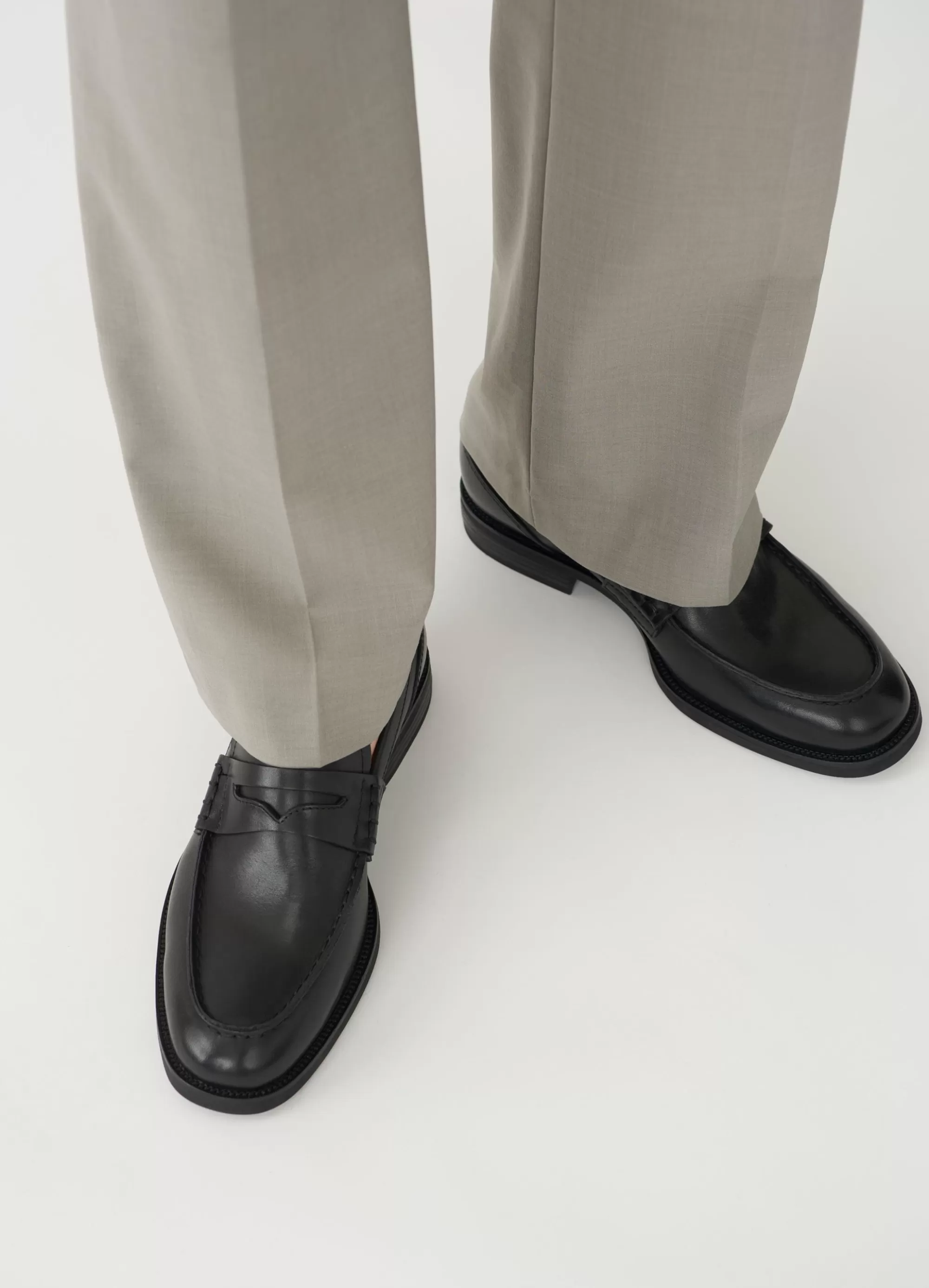 Vagabond Loafers | MARIO LOAFER Blackleather