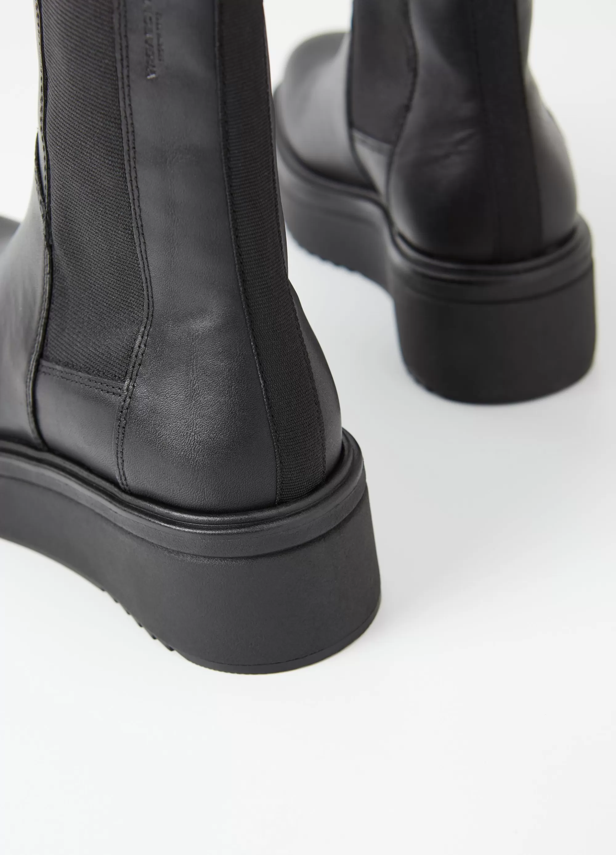 Vagabond Boots | TARA BOOTS Blackleather